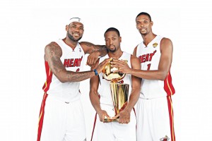 开云APP-孔德英超封神夜，映照拜仁铁血传承，当德国战车在绿茵场两端同时轰鸣