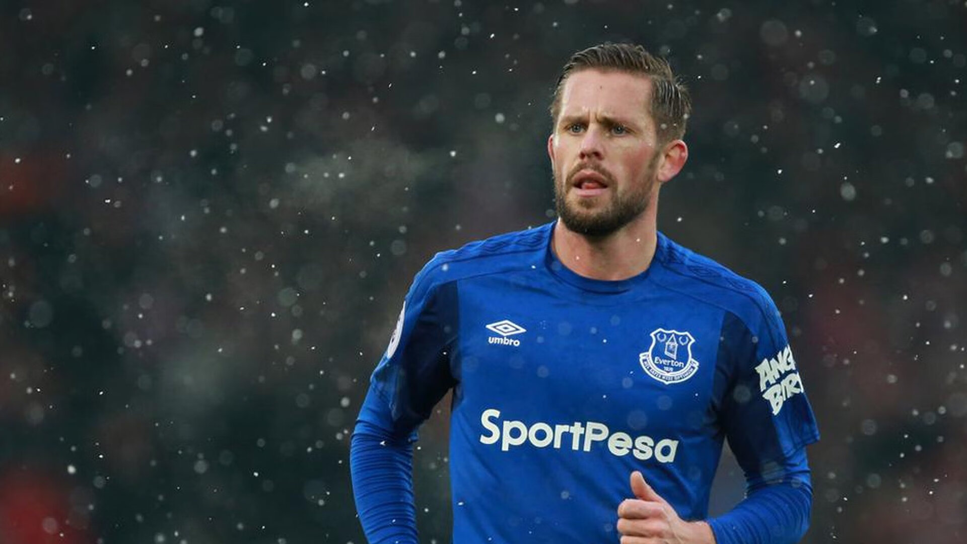 英超争冠之夜，孙兴慜进攻端无人可挡，亚洲之光照亮英伦