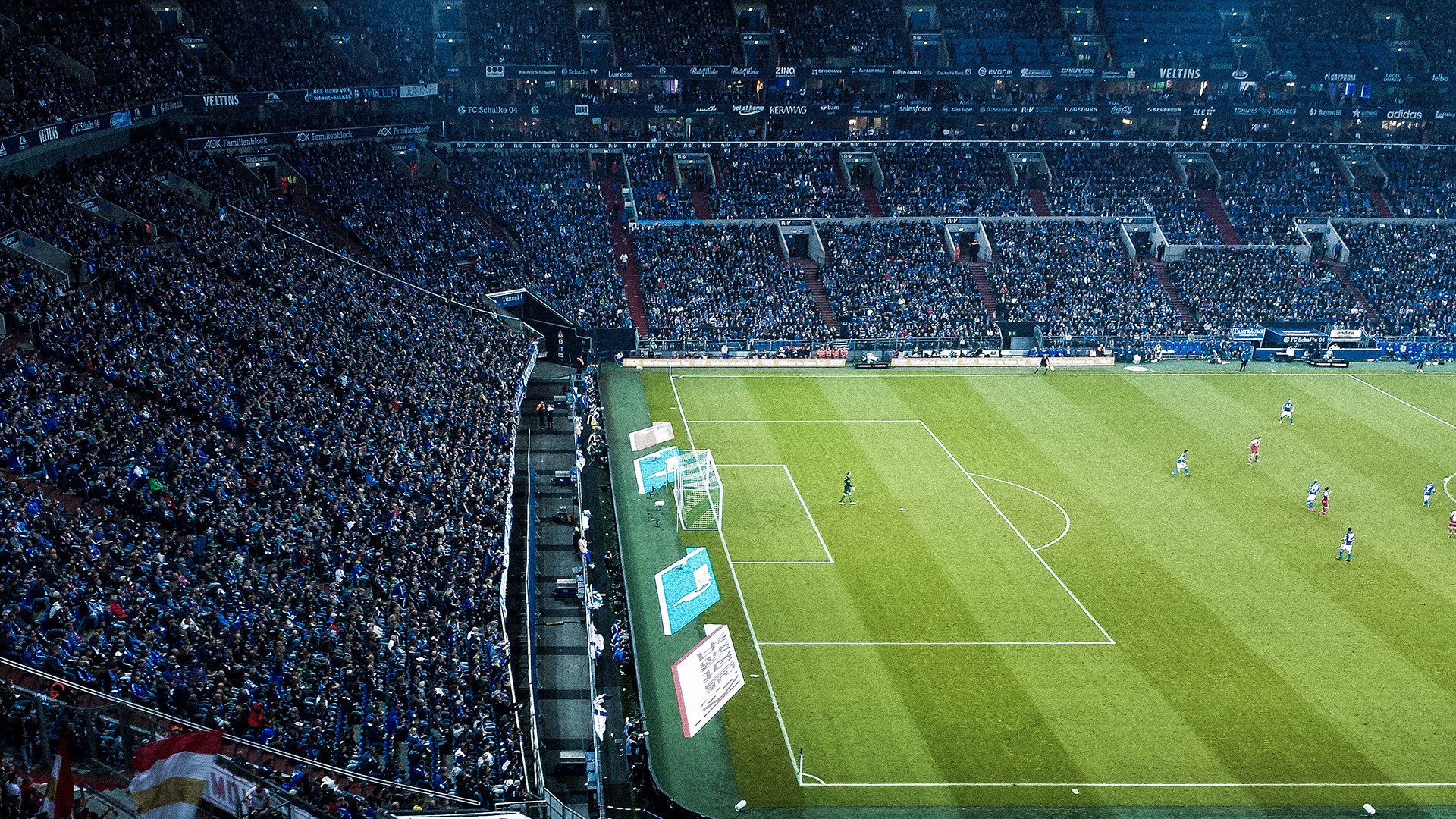 孙兴慜关键战不手软，法国狂胜厄瓜多尔展现卫冕冠军实力